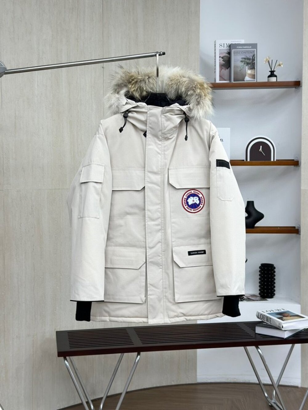 Canada Goose Expedition Parka Off‑White Natural Coyote Fur Hood Winter Coat